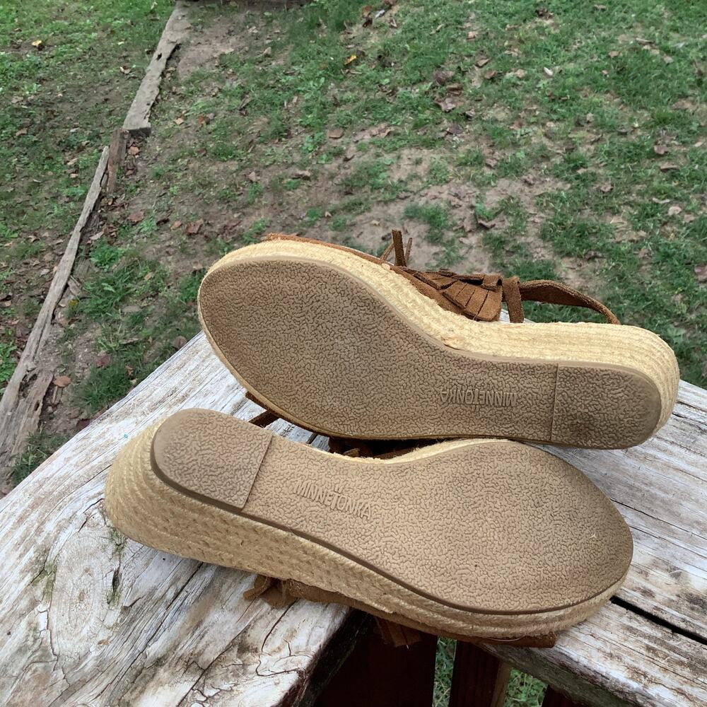 Minnetonka Suede Fringe Wedge Sandals Brown Jute Boho Espadrille Size 7 - Picture 6 of 7